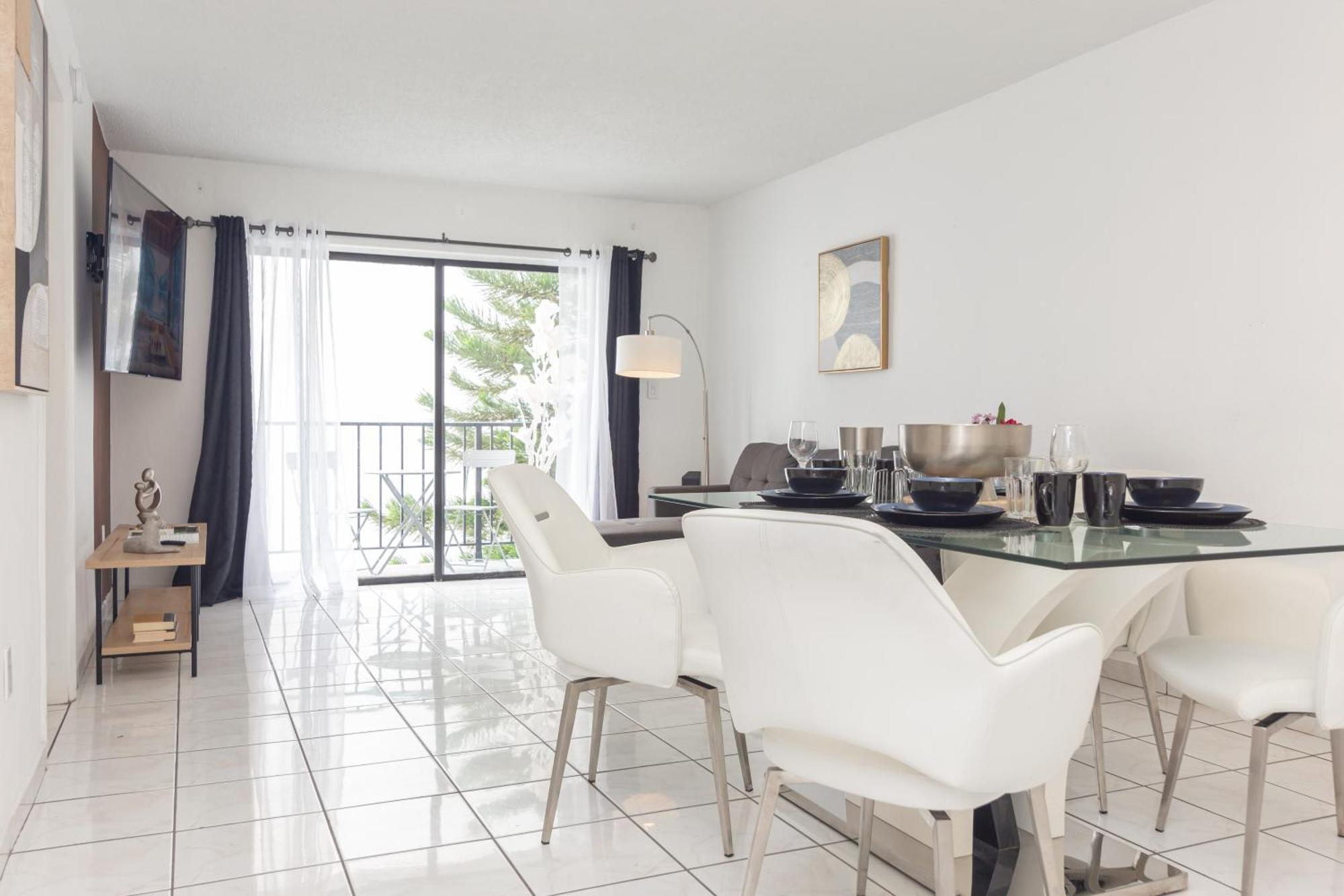 One Bedroom Apartment - With Parking & Balcony - Heart Of Wynwood Miami Exteriör bild