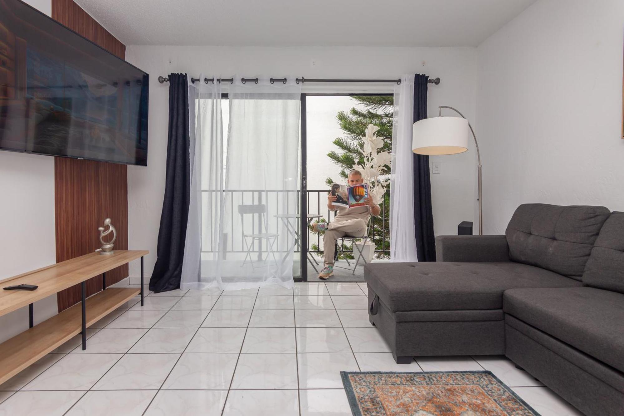 One Bedroom Apartment - With Parking & Balcony - Heart Of Wynwood Miami Exteriör bild