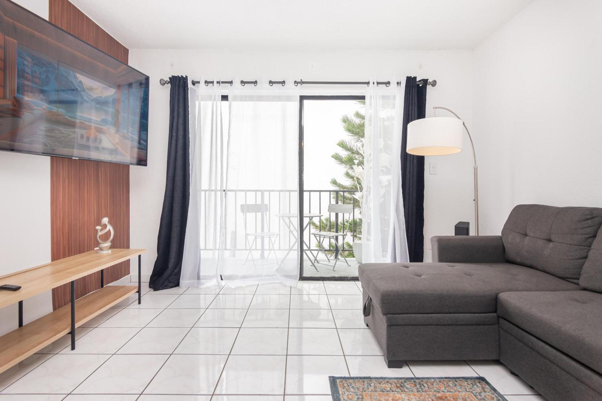 One Bedroom Apartment - With Parking & Balcony - Heart Of Wynwood Miami Exteriör bild